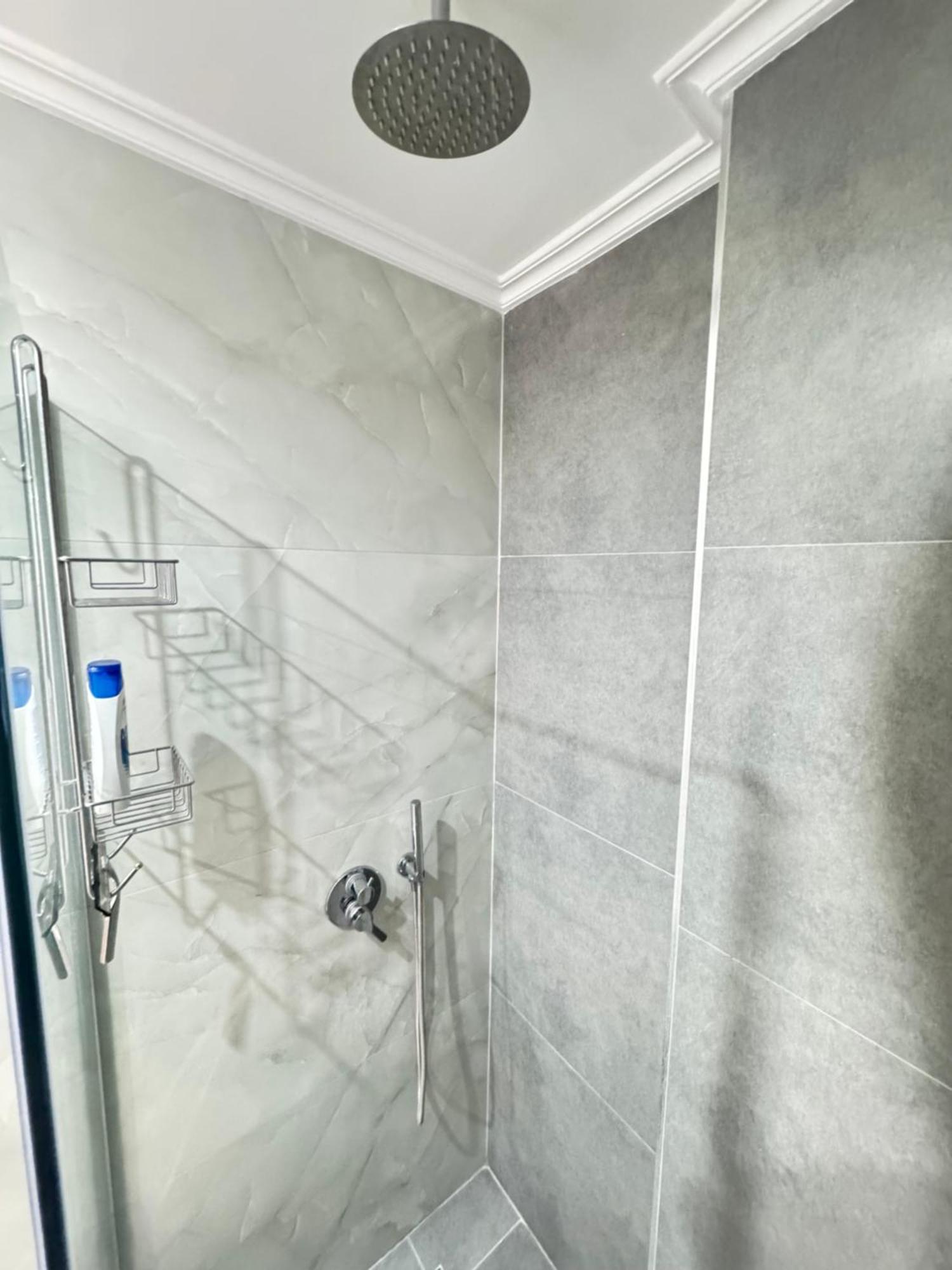 Sun & Sea Apartment Saranda 외부 사진