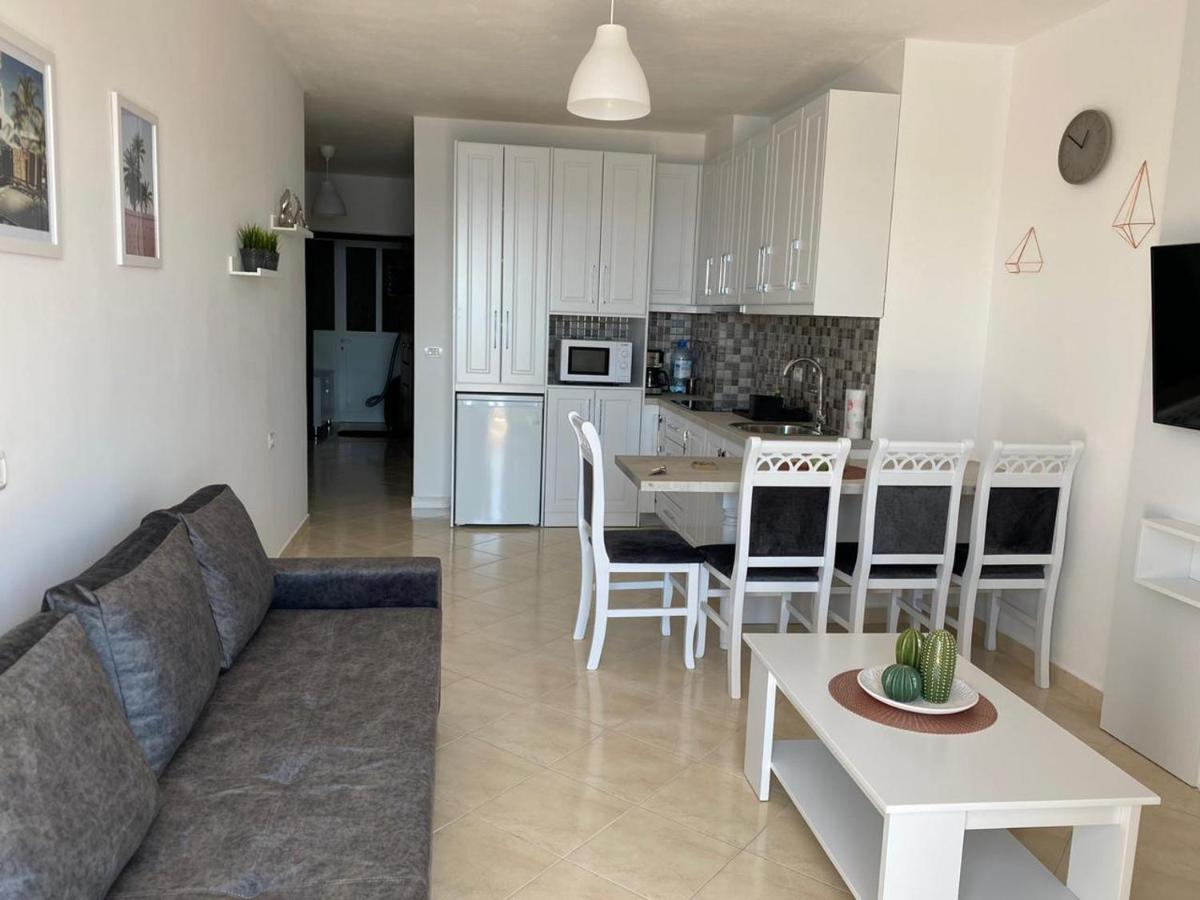 Sun & Sea Apartment Saranda 외부 사진